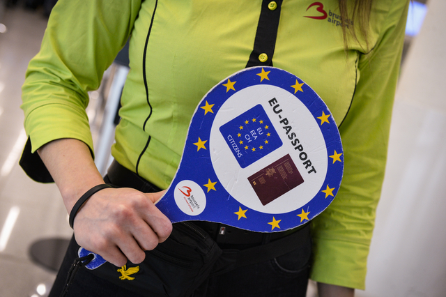 2020 04 20 SCHENGEN passeport PE